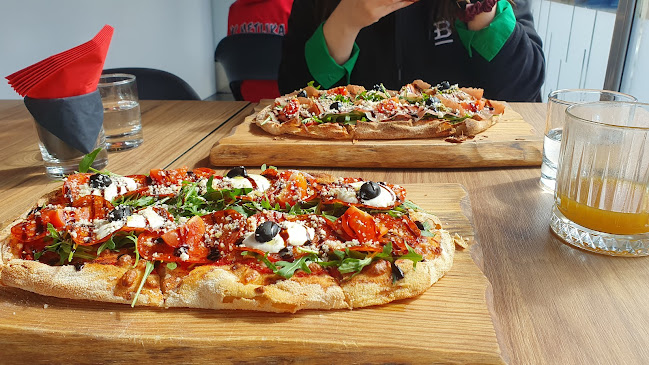 Bartuš Metlika - Gastronomija in gostinstvo