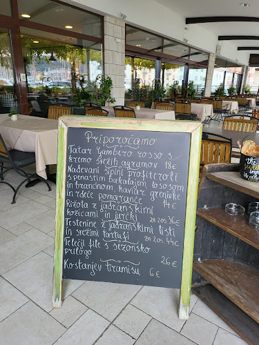 Restavracija Hotela Marina - Gastronomija in gostinstvo
