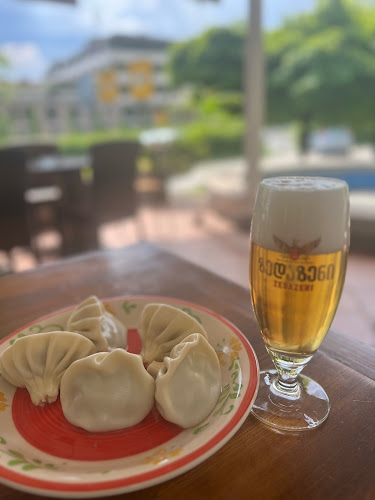 Karlovška cesta 5, 1000 Ljubljana