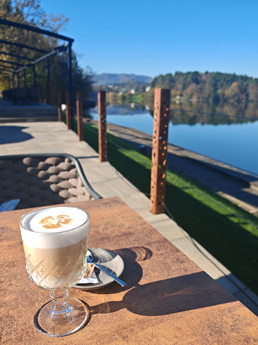 Opinii despre Kavarna Panorama în Celje - Gastronomija in gostinstvo