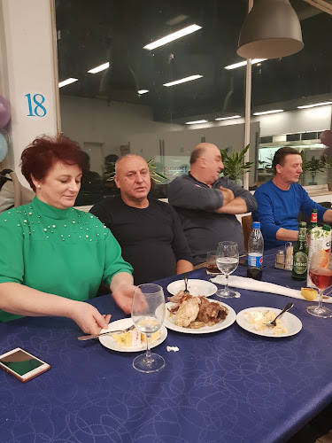 Restavracija Slorest Letališka - Gastronomija in gostinstvo