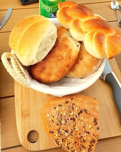 Opinii despre Pekarna in trgovina Erdogan Jahaj s.p. în Bovec - Gastronomija in gostinstvo