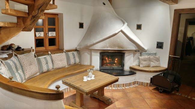 Gora pod lipo - Gastronomija in gostinstvo