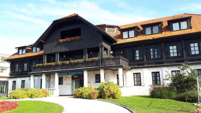 Slaščičarna Urška - znotraj Term Čatež, Topliška c. 35, 8250 Brežice