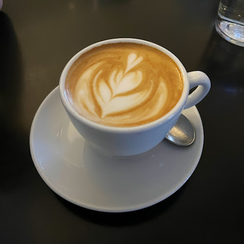 Comentarii opinii despre Kavarna Moderna