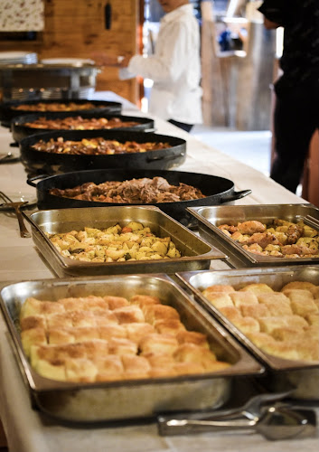 Martinova Izba - Zaključene Družbe - Gastronomija in gostinstvo