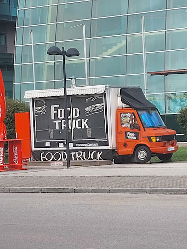 Fast food 13 - Gastronomija in gostinstvo