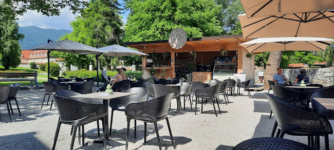 Comentarii opinii despre Grajska kavarna in slaščičarna, Villa de casa