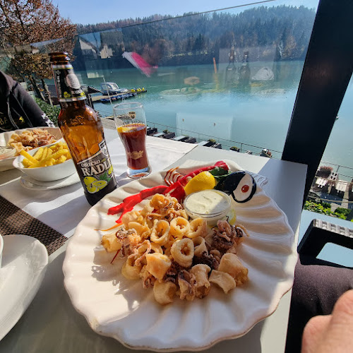 Zbilje 30, 1215 Medvode