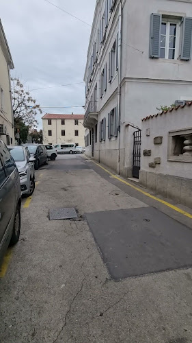 Okrepčevalnica pri Mariji Robert Kuzelj s.p.