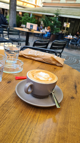 Comentarii opinii despre Kavarna Maček