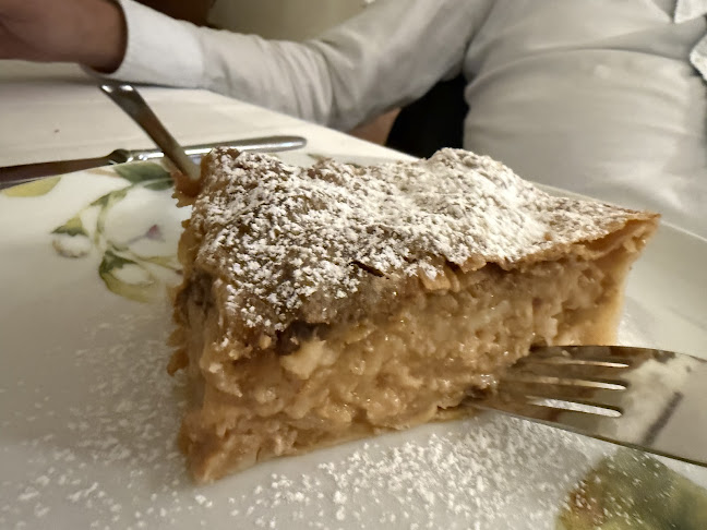 Gostilna Ravbar - Gastronomija in gostinstvo