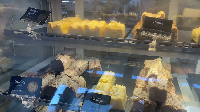 Adamič-Lundrovo nabrežje 1, 1000 Ljubljana