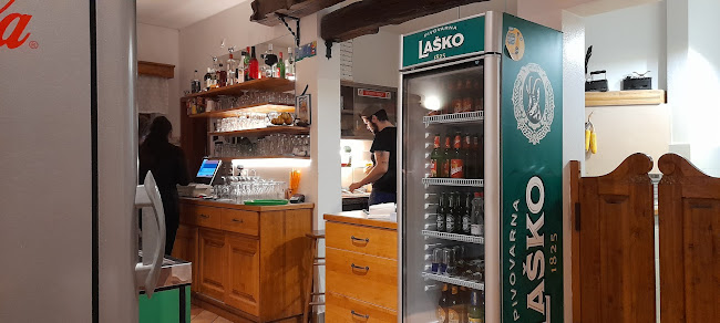 Opinii despre Pizzeria Bar Bekar Studenec - Vekar Tina S.P. în Postojna - Gastronomija in gostinstvo