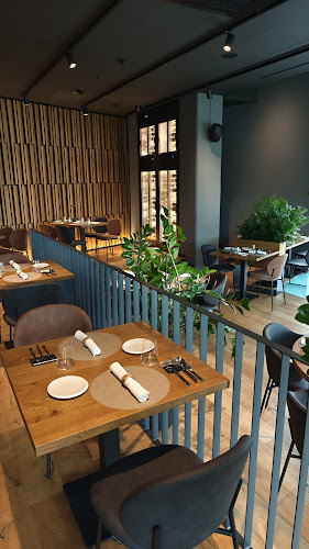 Le Bistro; Restavracija & Bistro - Gastronomija in gostinstvo