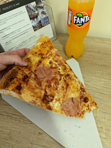 Hitri Kruhek - Gastronomija in gostinstvo