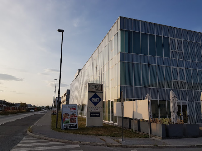 Stegne 11a, 1000 Ljubljana