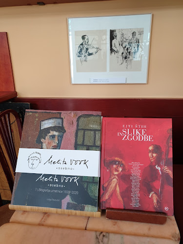 Comentarii opinii despre À propos cocktail bar