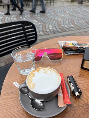 Opinii despre Kavarna Maček în Ljubljana - Gastronomija in gostinstvo