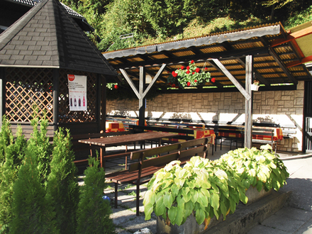 Kajbi trgovina, gostinstvo in turizem, Zminec, d.o.o. - Gastronomija in gostinstvo