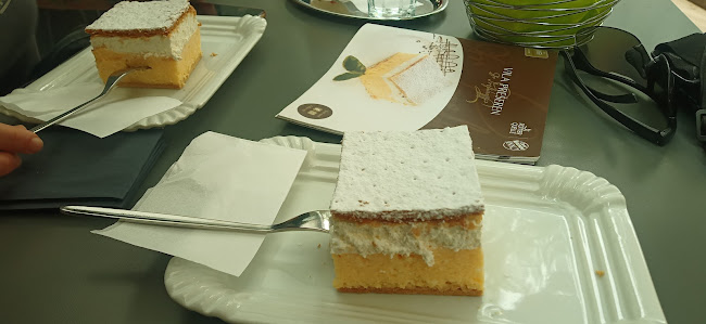 Veslaška promenada 14, 4260 Bled