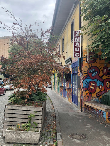 Žmauc - Gastronomija in gostinstvo