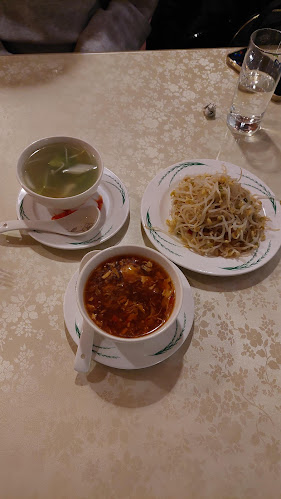 Dobrote Vzhoda - Ljubljana