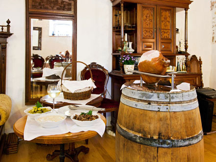 Prašnikarjev dvorec