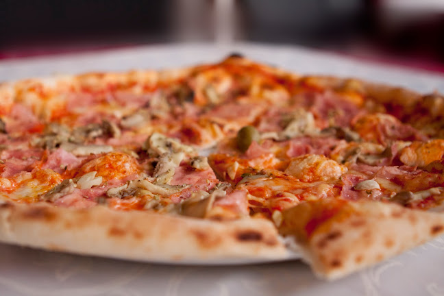 Pizza & Grill Rustikana Domžale - Gastronomija in gostinstvo