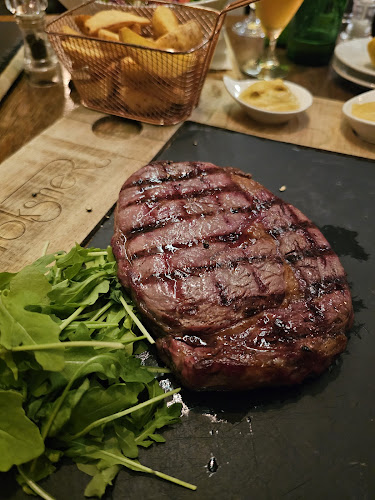 Foksner - Gastronomija in gostinstvo