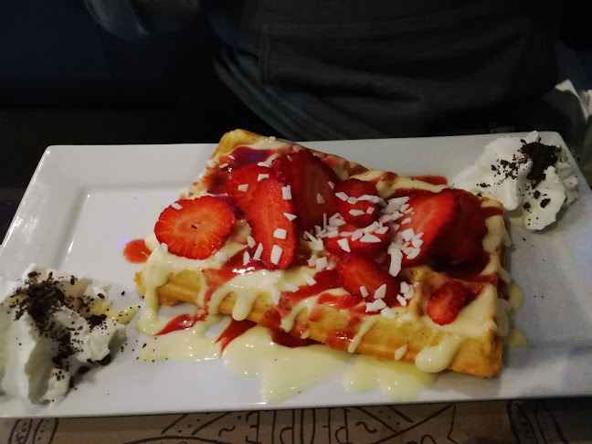 Papagayo Cocktail Bar & C H O C O - Maribor