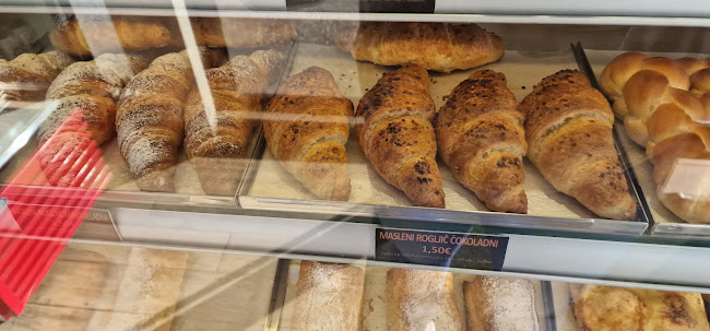 Stara Pekarna Kruhek PE Lavrica - Gastronomija in gostinstvo