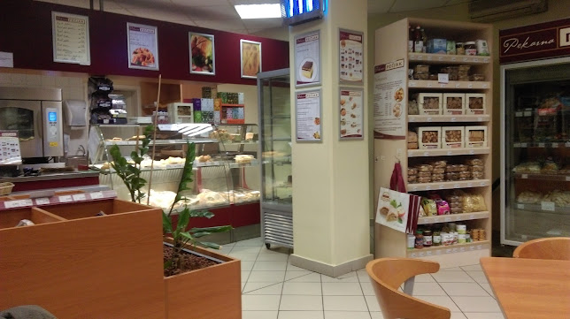 Tržaška c. 202, 1000 Ljubljana