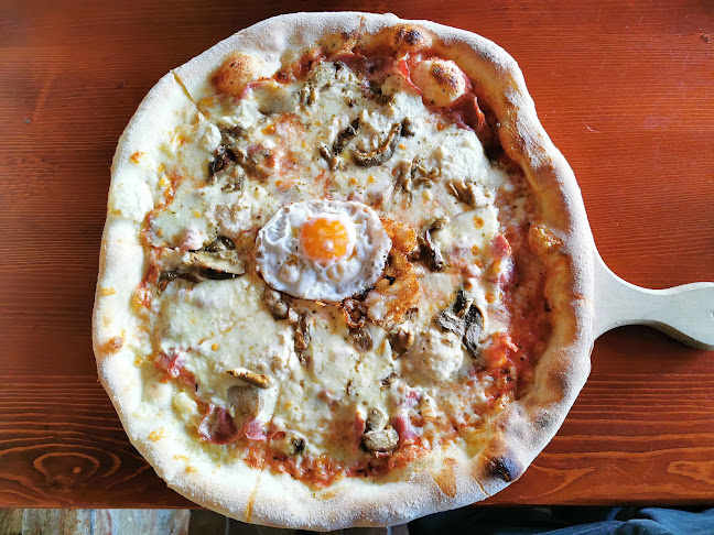 Opinii despre Gostišče Pr'Kovač, Vredno Cesarja, Andrej Marinšek s.p. în Naklo - Gastronomija in gostinstvo