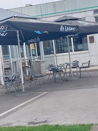 Opinii despre Bar OMV Mariborska cesta în Celje - Gastronomija in gostinstvo