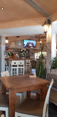 Opinii despre Paviljon Jeglič în Lesce - Gastronomija in gostinstvo