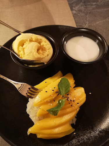 ARROI Restaurant - Gastronomija in gostinstvo