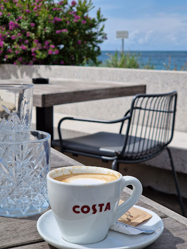 Savor bistro & wine bar