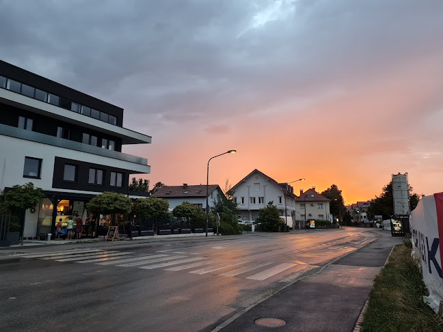 Kraljestvo okusov - pastry and icecream shop KRESNIČKA - Ljubljana