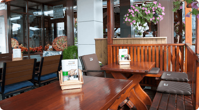 Pizzeria 100/H Majda Šisernik Predik s.p. - Gastronomija in gostinstvo