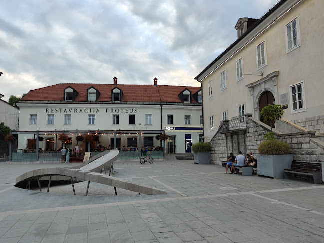 Restavracija Proteus, sobe in apartmaji - Gastronomija in gostinstvo