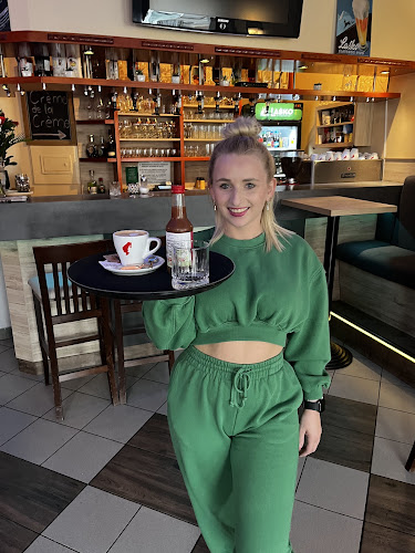 Opinii despre Stolp Bar în Maribor - Gastronomija in gostinstvo