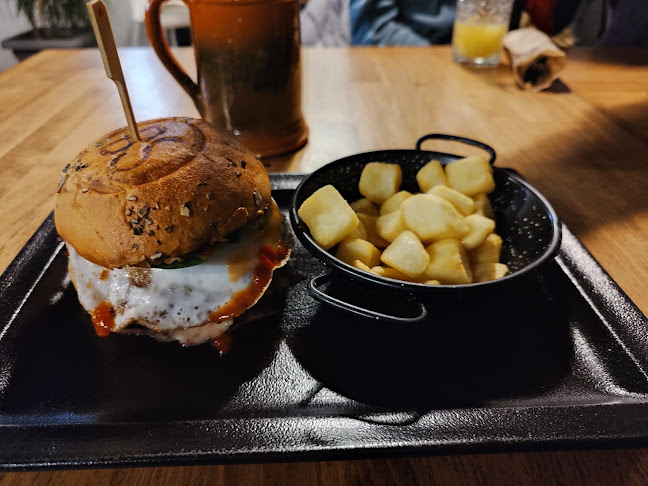 BLACK SMITH STEAKHOUSE | PO-ME, gostinstvo, d.o.o. - Hoče