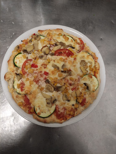 Opinii despre Picerija Moni, Mojca Beznec s.p. în Radenci - Gastronomija in gostinstvo