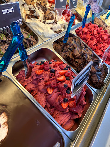 Sladoledni paviljon Kavarne pri Nejcu