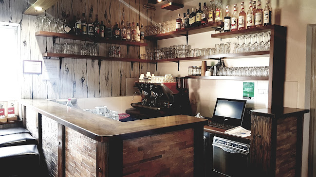 Rojs Rojs bar - Gastronomija in gostinstvo