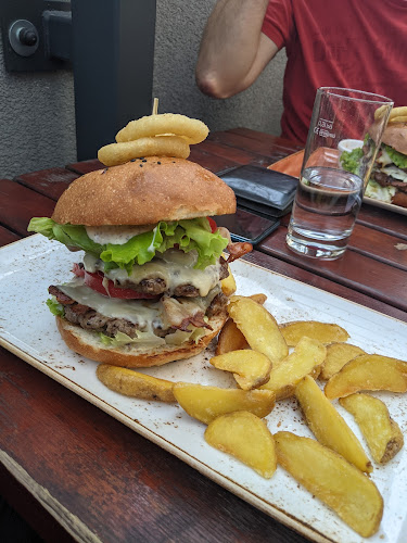 Verovškova ulica 64, 1000 Ljubljana