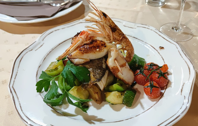 Dobenski Hram, meat & wine - Mengeš