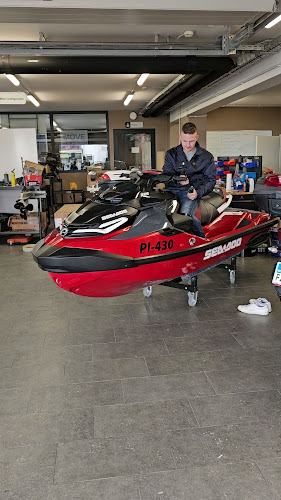 Kopališko nabrežje 9, 6000 Koper