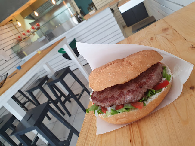 Comentarii opinii despre Foodie mala tovarna hrane